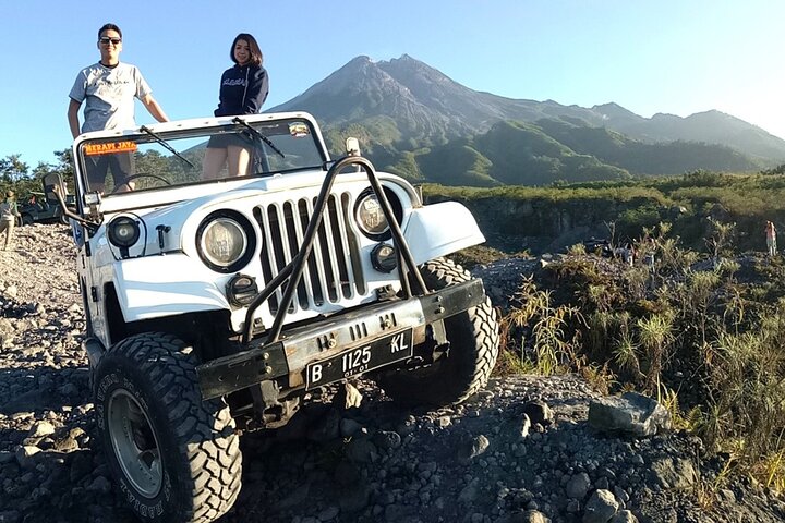 Private Merapi 4WD jeep on volcanic ash track